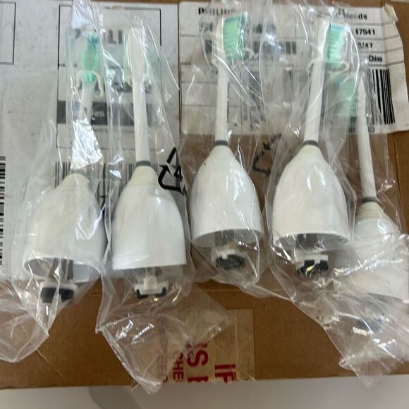 New Sonicare e series replacement brush head HX7028/47 5 pcs